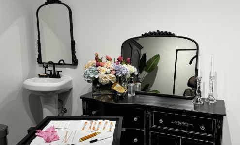 Sophisticated Aesthetics 5668 Bay St Studio 302, Emeryville California 94608