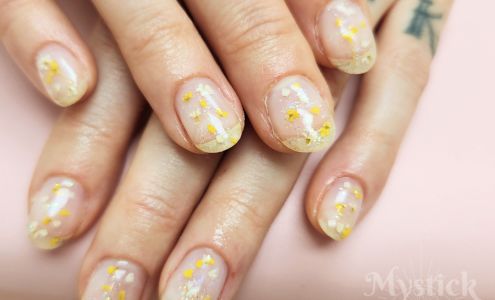 Mystick Nails