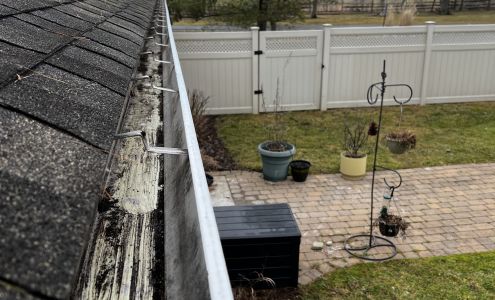 Ohio Gutter Company 5976 Blakley Dr, Highland Heights Ohio 44143