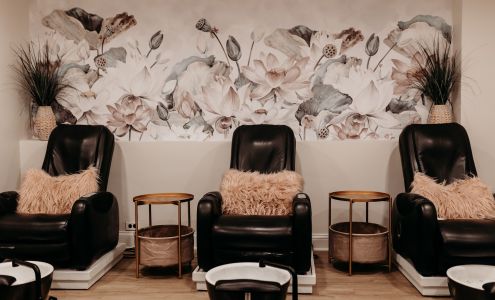 Tracy's Beautique 24 Ash St, Frankfort Illinois 60423