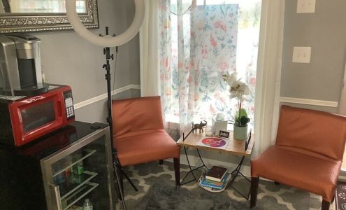 Plush Nail & Beauty Suites