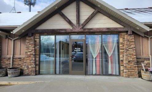 All On Wall Beauty Suites 3929 Wall Ave #2, South Ogden Utah 84405