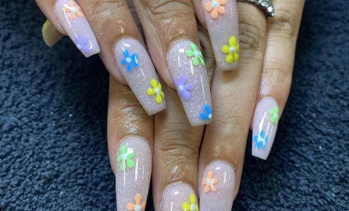 Diamond Nail Lounge 417 Clay St Suite 1, Kingsport Tennessee 37660