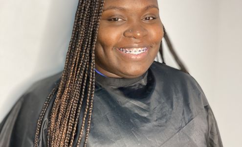 Shar’s Braid & Beauty 1135 Main St, Dubuque Iowa 52001