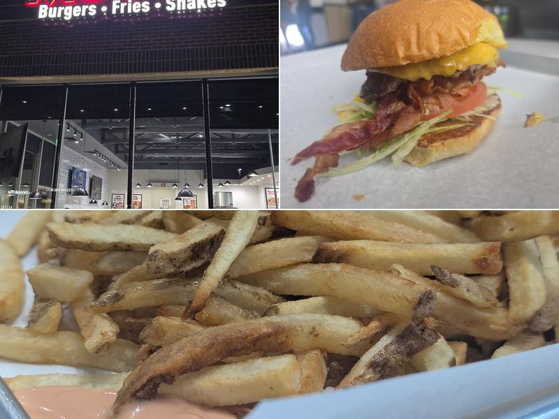 MOOYAH Burgers, Fries & Shakes