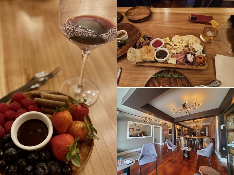 Oak Barrel Wine and Whiskey Bar