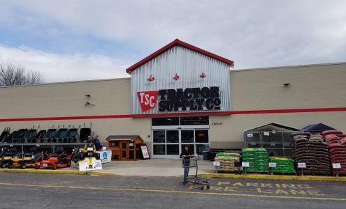 Tractor Supply Altavista