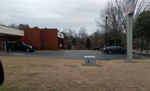 Bank of America (with Drive-thru ATM)