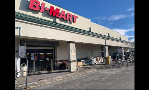 Bi-Mart Membership Discount Stores