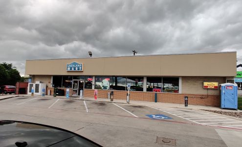 Valero Lackland Mart