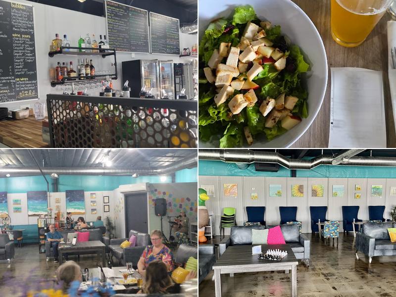 Maggies Lounge 100 N Plaza Dr, Apache Junction