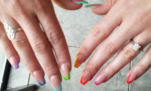 Top Nails Mobile
