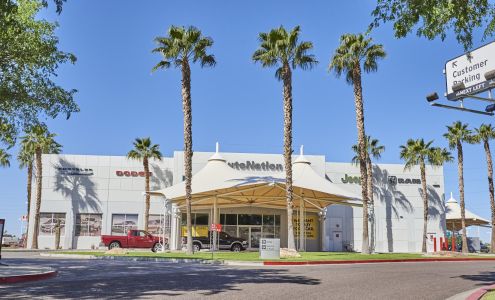 AutoNation Chrysler Dodge Jeep RAM & FIAT North Phoenix