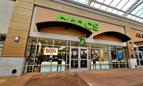 Crocs at National Harbor