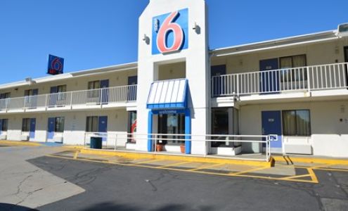 Motel 6 Chicopee, MA - Springfield