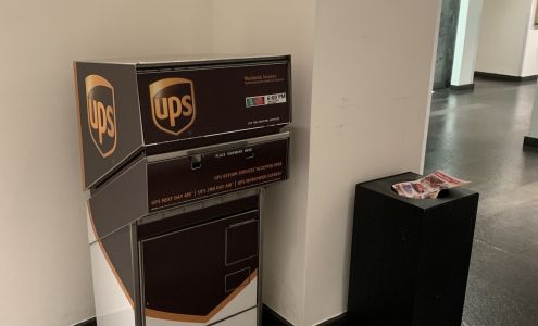 UPS Drop Box