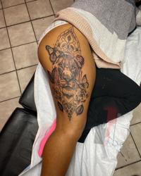 Tattoo Lady