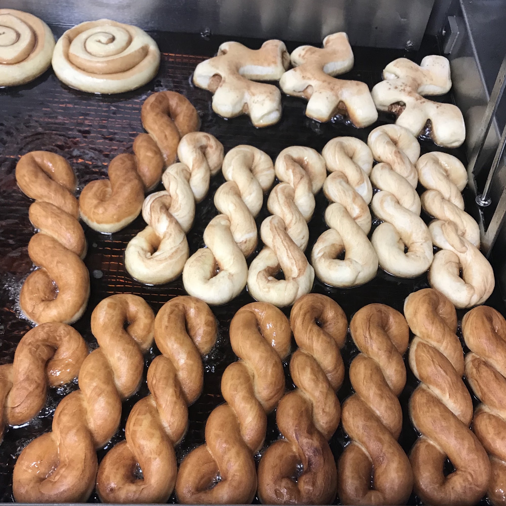 Bestz donuts of Forsythe