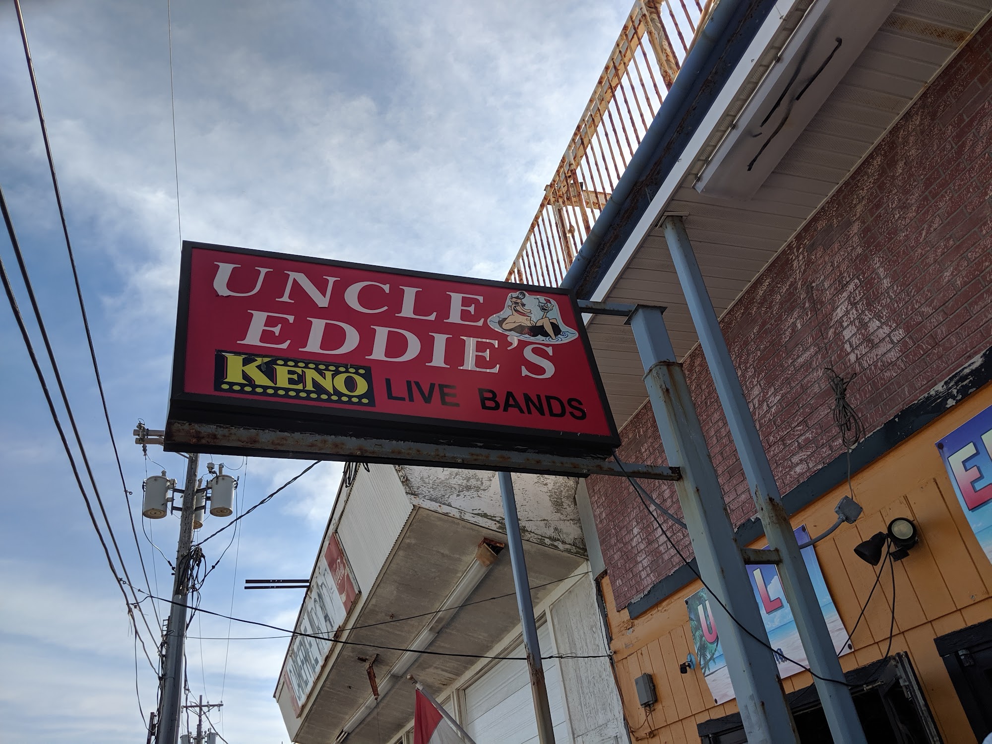 Uncle Eddie's Oceanside Tavern