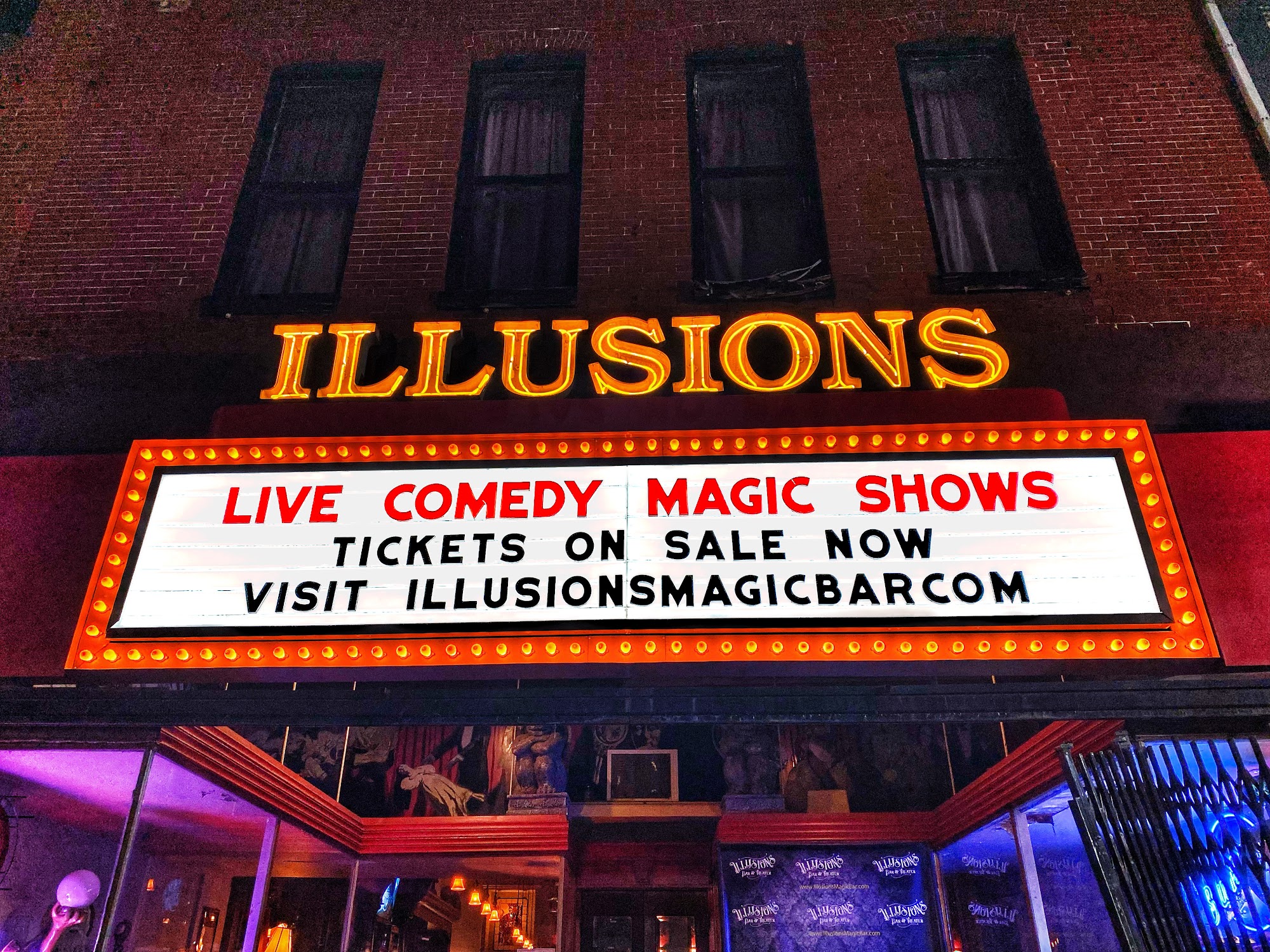 Illusions Bar & Theater