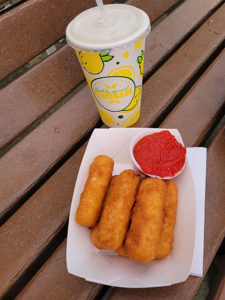 Love's Lemonade & Funnel Cake