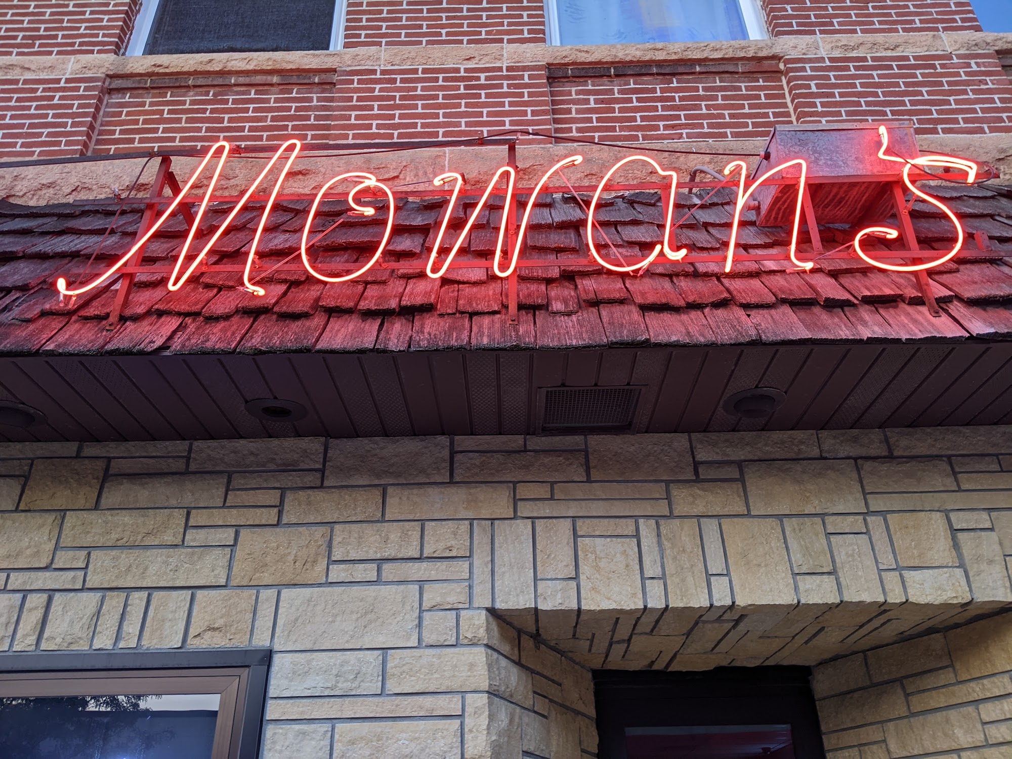 Mowan's Bar