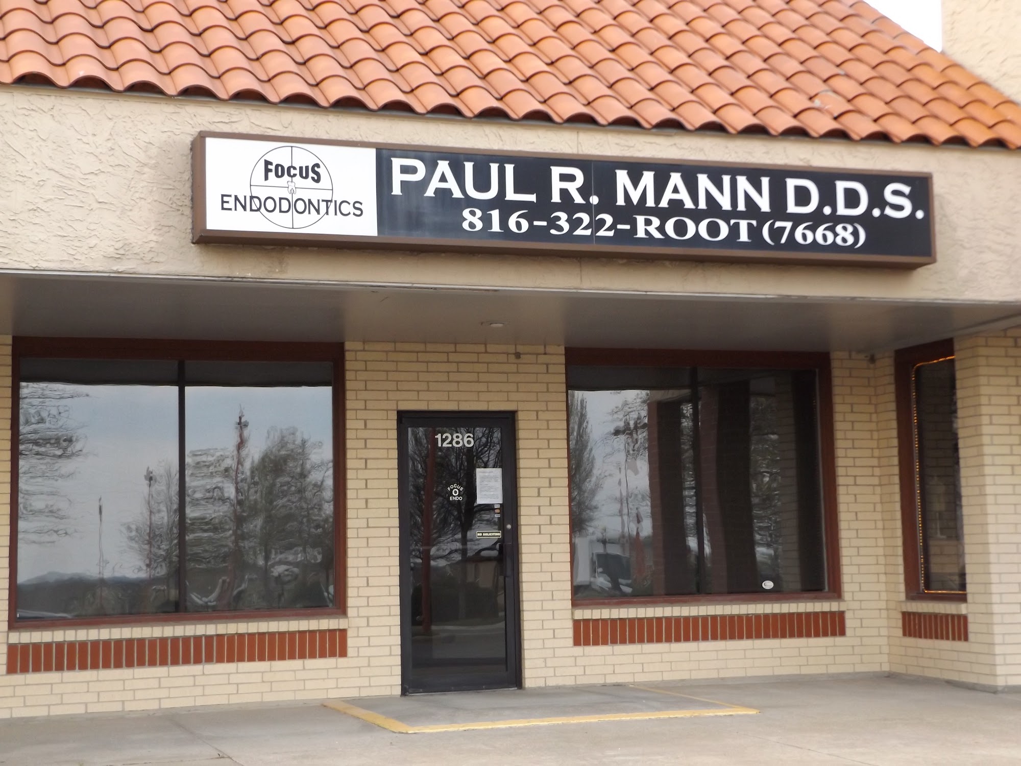 Mann Paul R DDS 1286 W Foxwood Dr, Raymore Missouri 64083