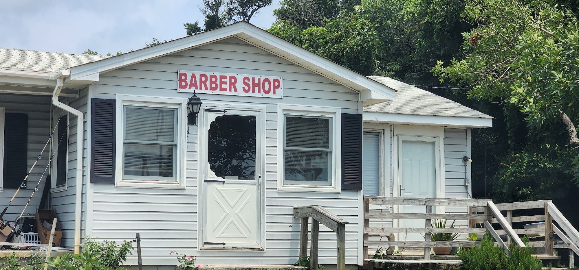 Gary's Barber Shop 47096 Lightplant Rd, Buxton North Carolina 27920