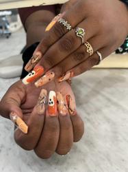 T Nails