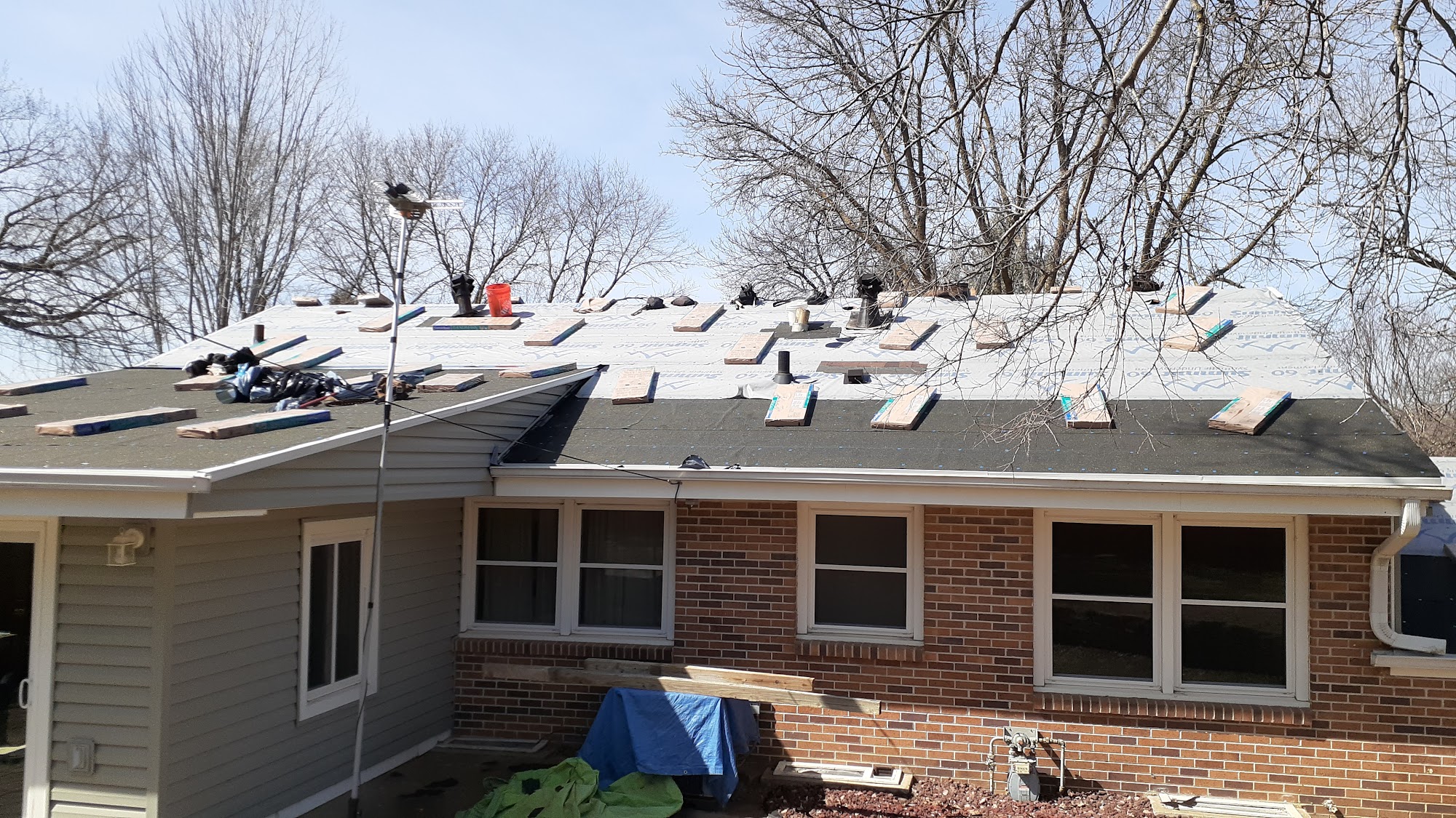 Steve's Roofing Company 529 W 10th St, South Sioux City Nebraska 68776