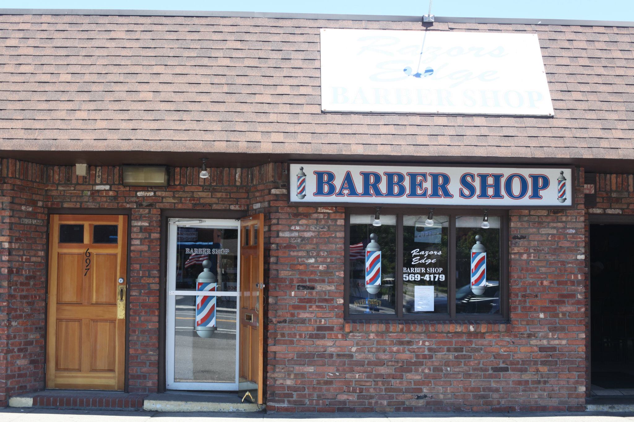 Razorsedge Barber Shop 697 S Country Rd, East Patchogue New York 11772