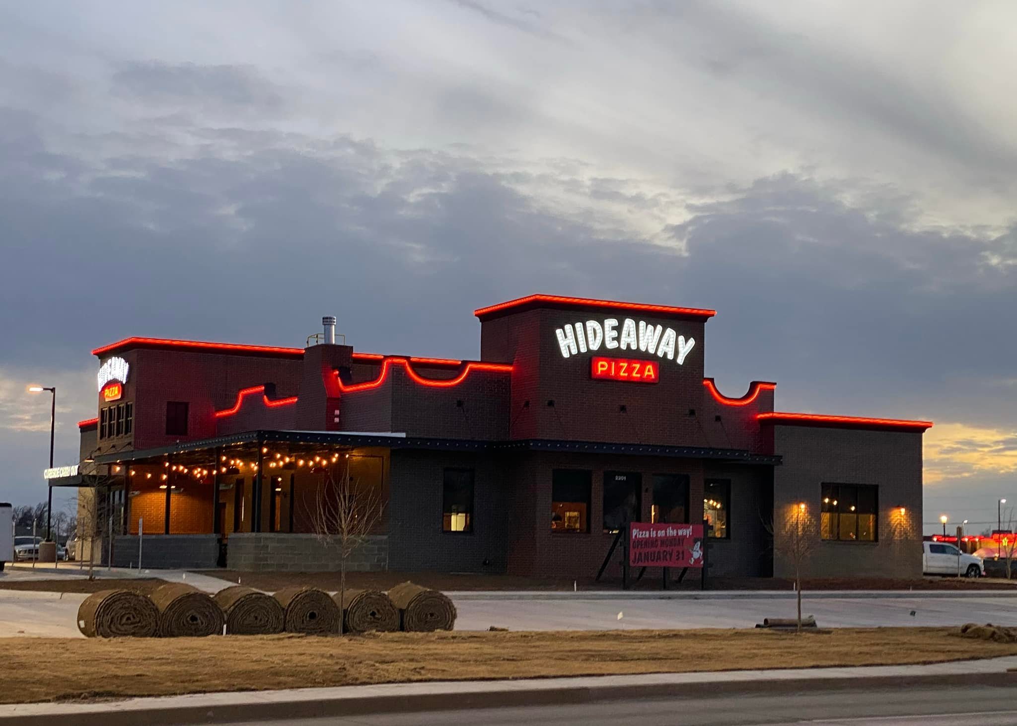 Hideaway Pizza