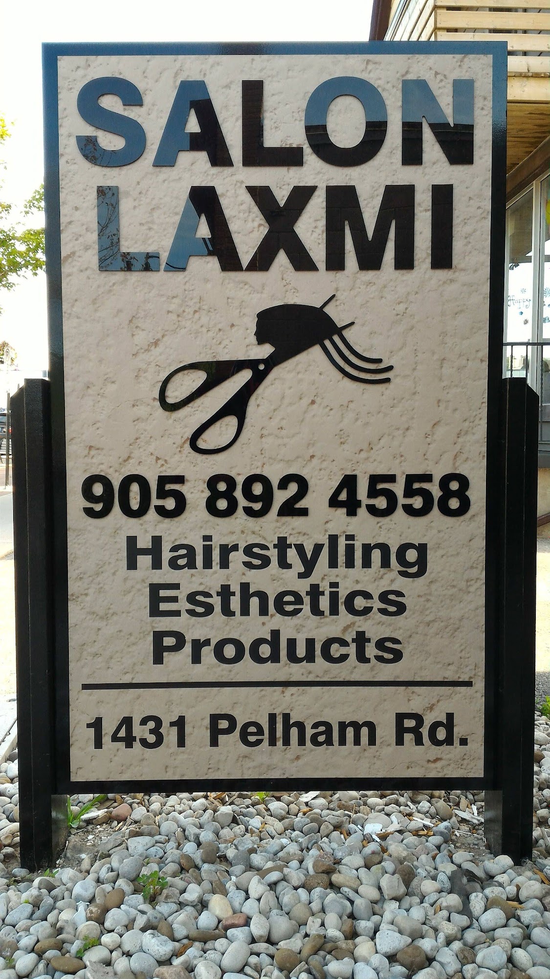 Salon Laxmi 1431 Pelham St, Fonthill Ontario L0S 1E0