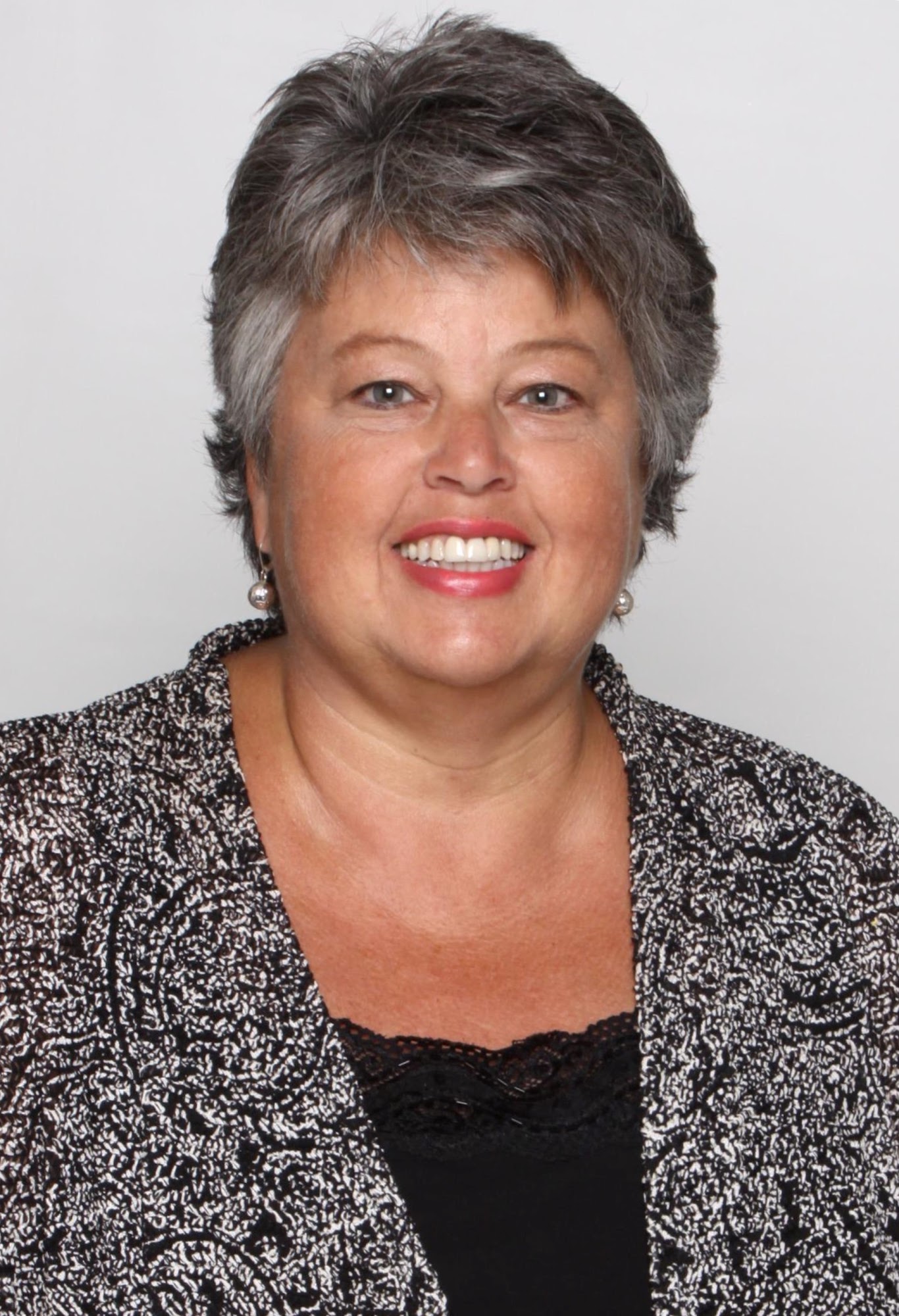 Jenny DeCaluwe - REALTOR