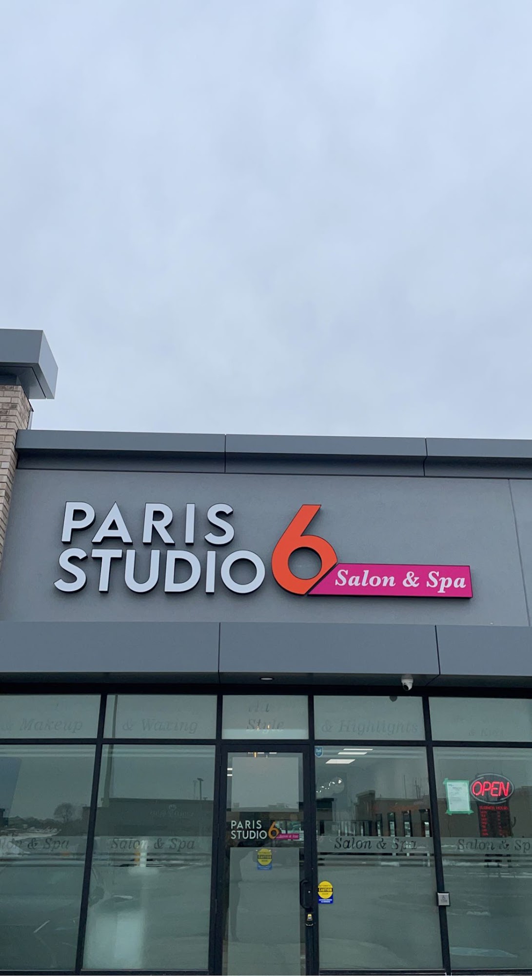 Paris Studio 6 1070 Rest Acres Rd, Paris Ontario N3L 0B5