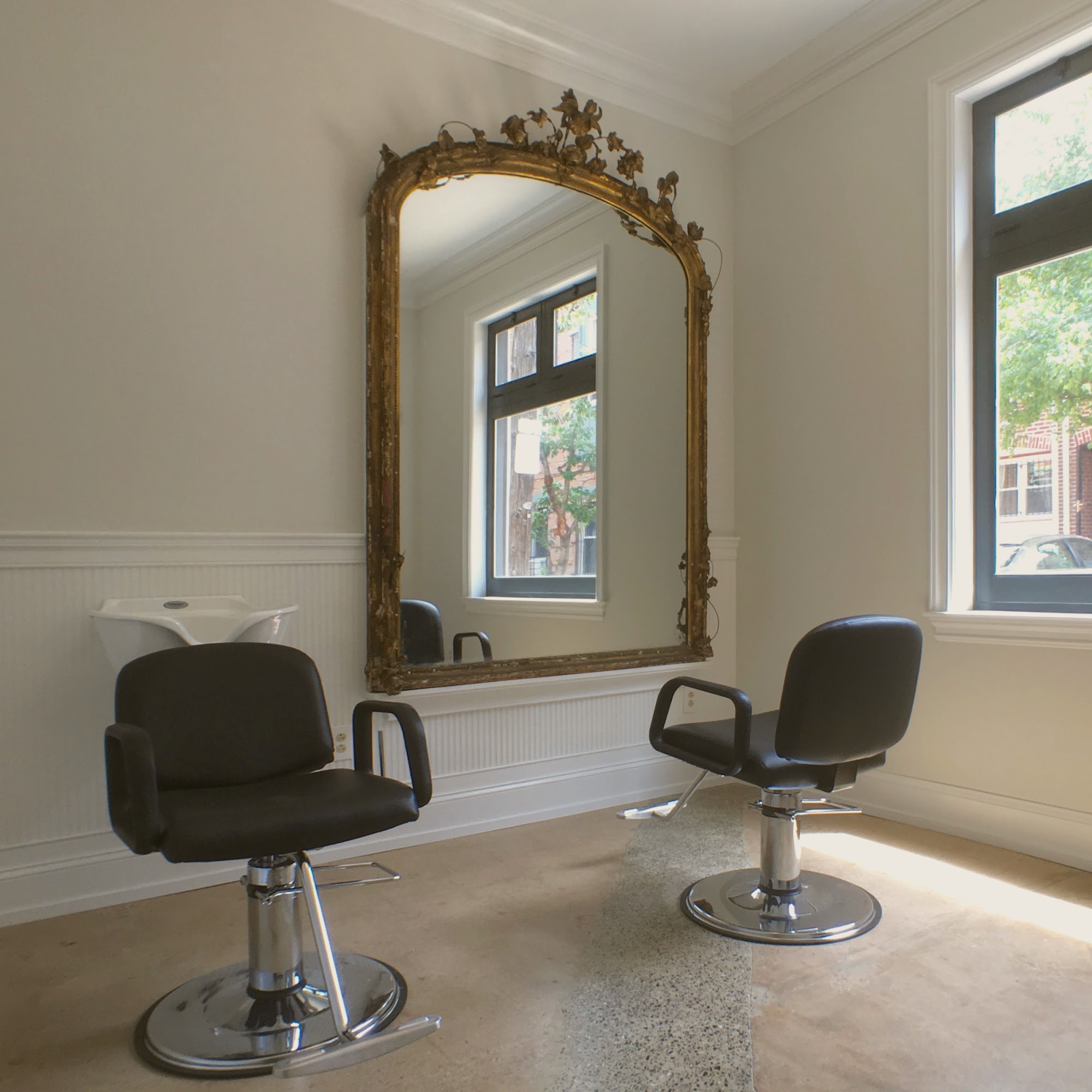 Whirligig Salon