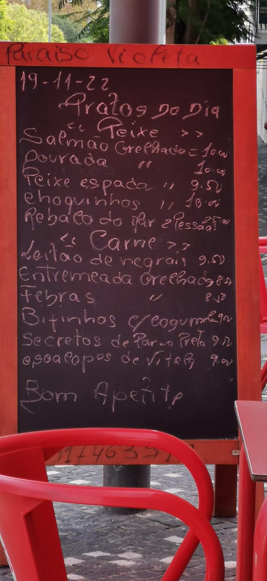 Maria Henriqueta Santos Menu