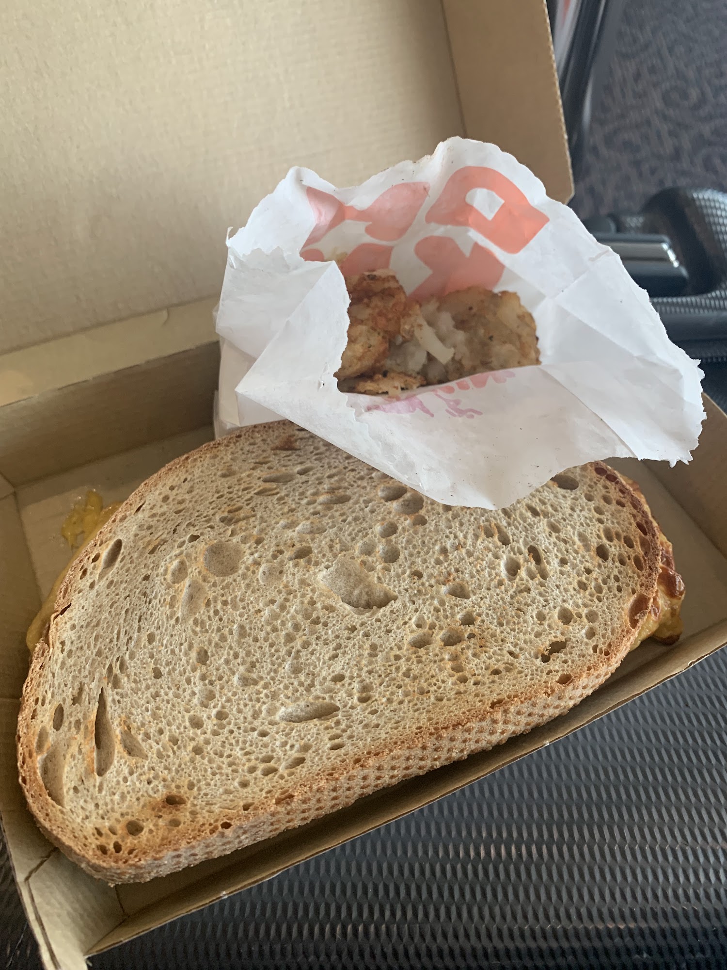 Restaurants near Rhode Island T.F. Green International Airport, Warwick