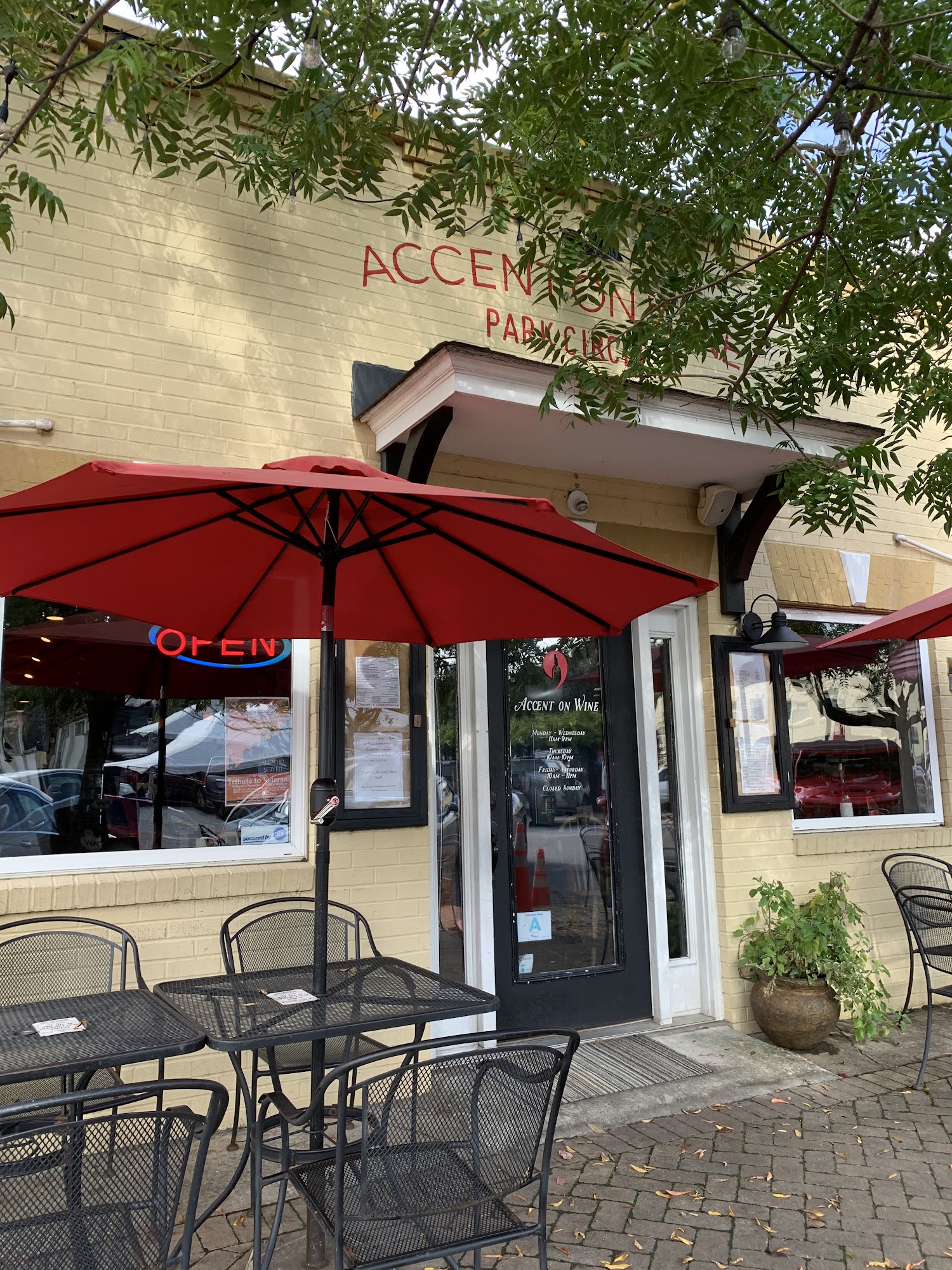 Accent on Wine Park Circle