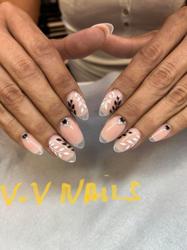 V.V Nails