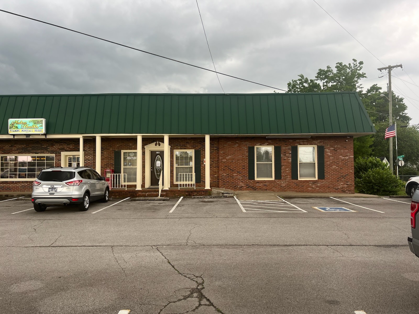 Grover Collins Real Estate & Auction 1103 Nashville Hwy, Lewisburg Tennessee 37091