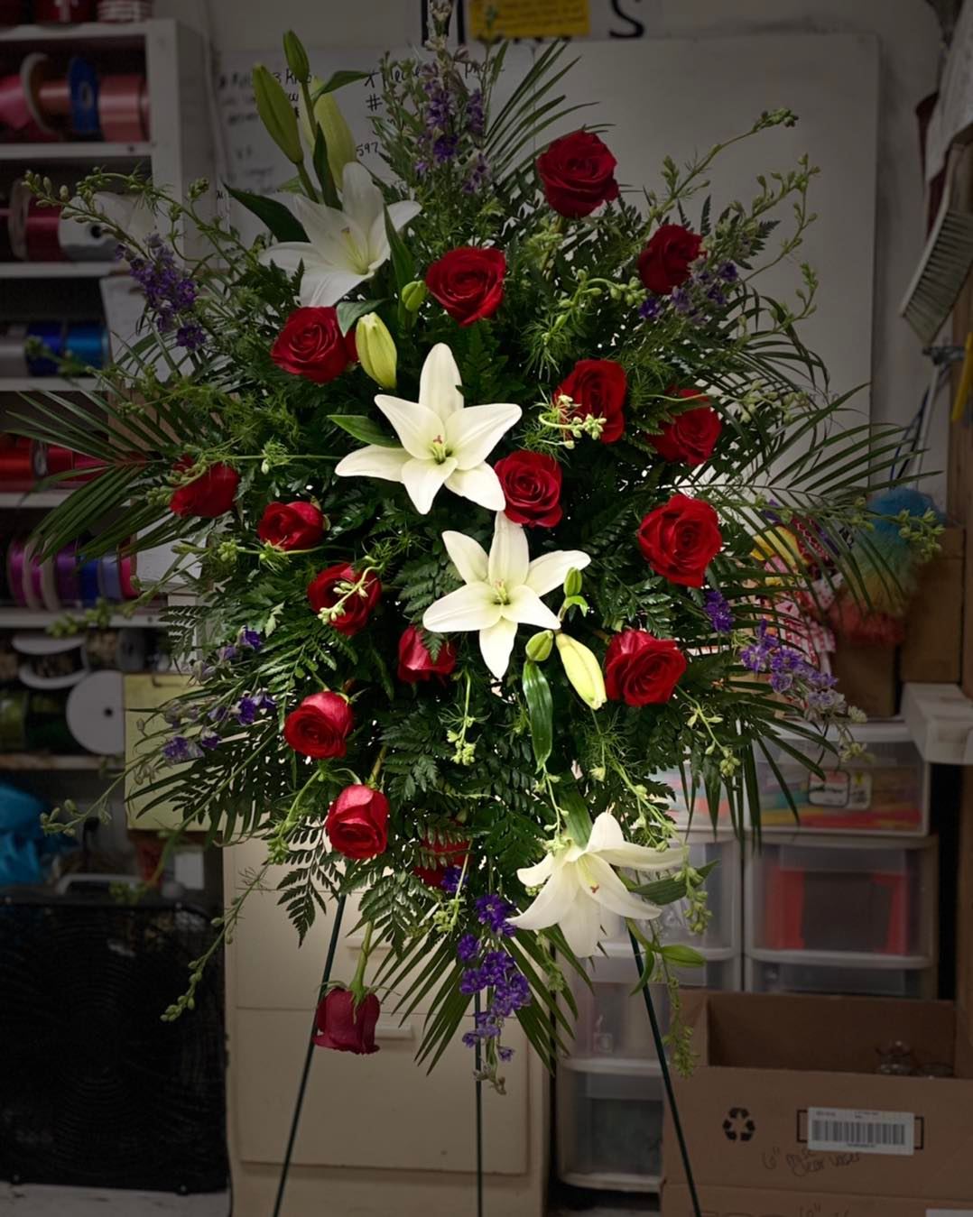 Mont's Flower Shop 323 Cleveland St, Ripley Tennessee 38063