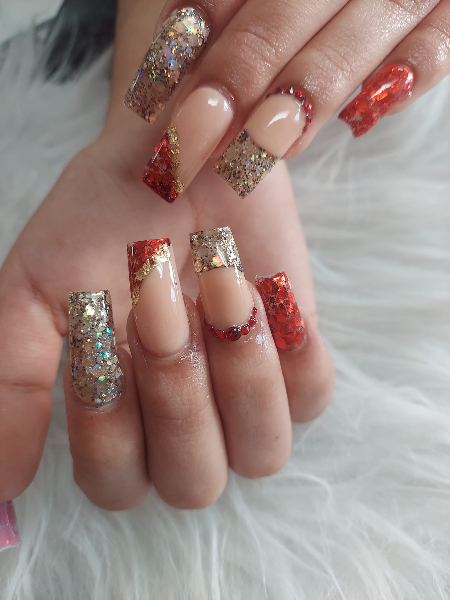 Divine nails and beauty salon 6808 Val Verde Rd, Donna Texas 78537