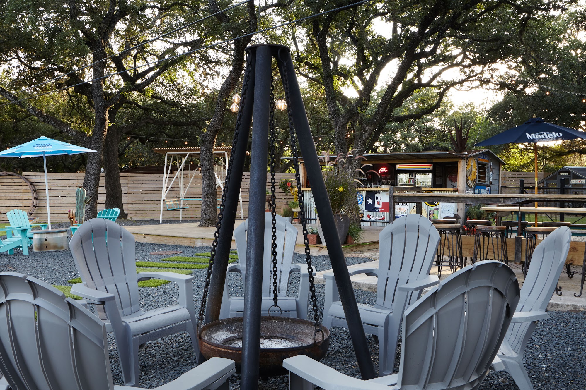 Helotes Country Club & Helotes Beer Garden